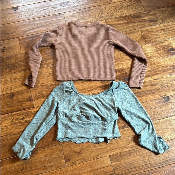 Brown Ribbed Sweater and Green Lace crop Top - Picture 11 of 12